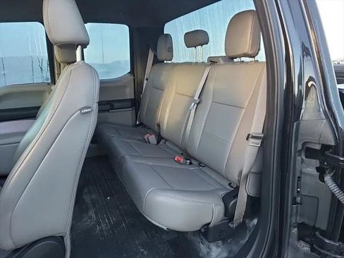 Used 2019 Ford F150 XL image 12