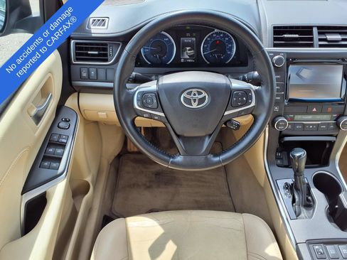 Used 2015 Toyota Camry XLE w/ Moonroof Package FWD image 14