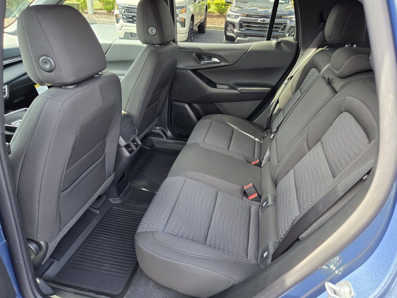 New 2027 Chevrolet Equinox ACTIV w/ Safety and Technology Package FWD image 6