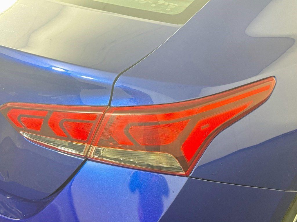 Used 2020 Hyundai Accent SE FWD image 31