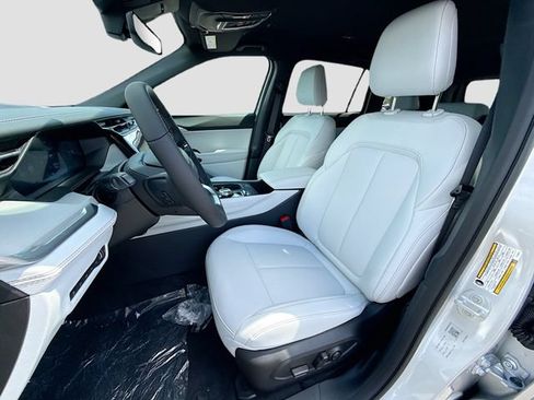 New 2026 Jeep Cherokee Limited AWD/4WD image 16