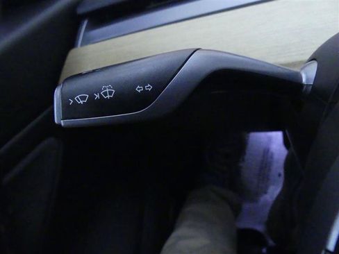 Used 2018 Tesla Model 3 Long Range image 18