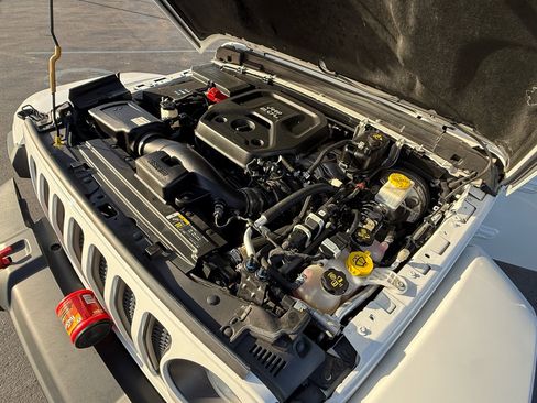 Used 2019 Jeep Wrangler Unlimited Rubicon w/ Dual Top Group image 46