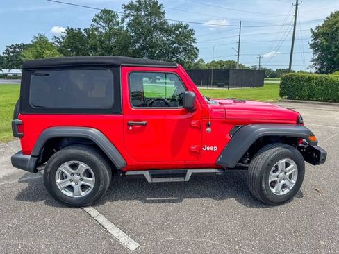 Used 2020 Jeep Wrangler Sport AWD/4WD image 2