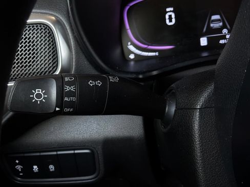 Used 2025 Kia Soul FWD image 35