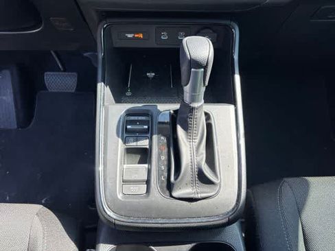 Used 2026 Honda CR-V LX image 18