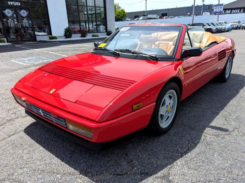 Used 1989 Ferrari Mondial Cabriolet image 2