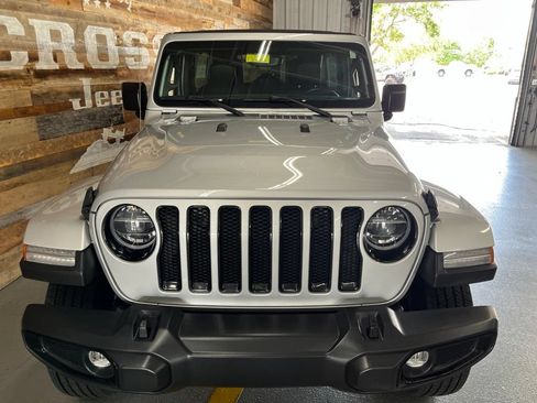 Used 2022 Jeep Wrangler Unlimited Sahara AWD/4WD image 57
