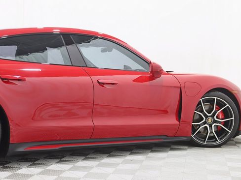 Used 2023 Porsche Taycan 4S w/ Premium Package image 10