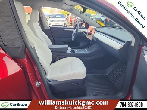 Used 2024 Tesla Model Y Performance image 26