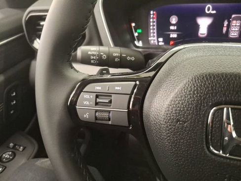 New 2026 Honda Pilot Touring image 16