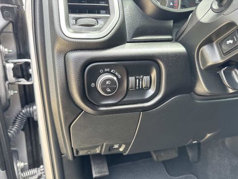 Used 2024 RAM 2500 Laramie AWD/4WD image 20