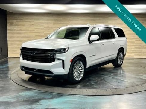 Used 2023 Chevrolet Suburban High Country AWD/4WD image 5