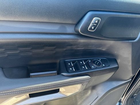 Used 2025 Ford Ranger XLT AWD/4WD image 12