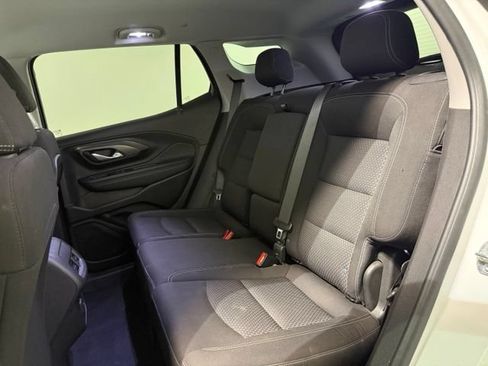 Used 2024 GMC Terrain SLE w/ Driver Convenience Package FWD image 25