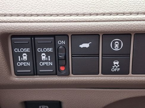 Certified 2023 Honda Odyssey EX-L image 24