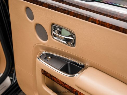 Used 2014 Rolls-Royce Ghost image 60