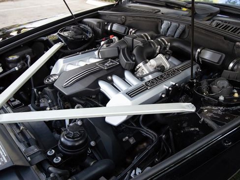 Used 2016 Rolls-Royce Phantom Drophead Coupe image 70