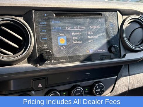 Used 2019 Toyota Tacoma TRD Off-Road AWD/4WD image 11