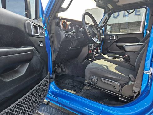 Used 2021 Jeep Gladiator Mojave w/ Dual Top Group AWD/4WD image 14