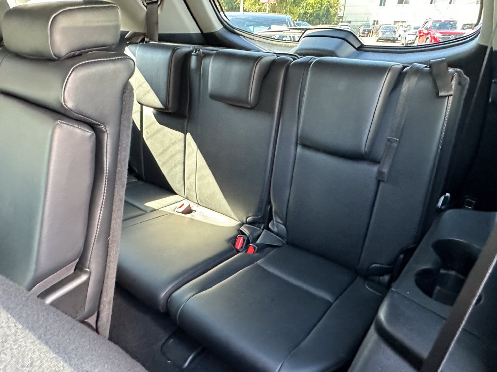 Used 2019 Toyota Highlander XLE FWD image 17