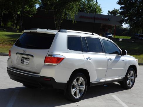 Used 2013 Toyota Highlander Limited FWD image 22