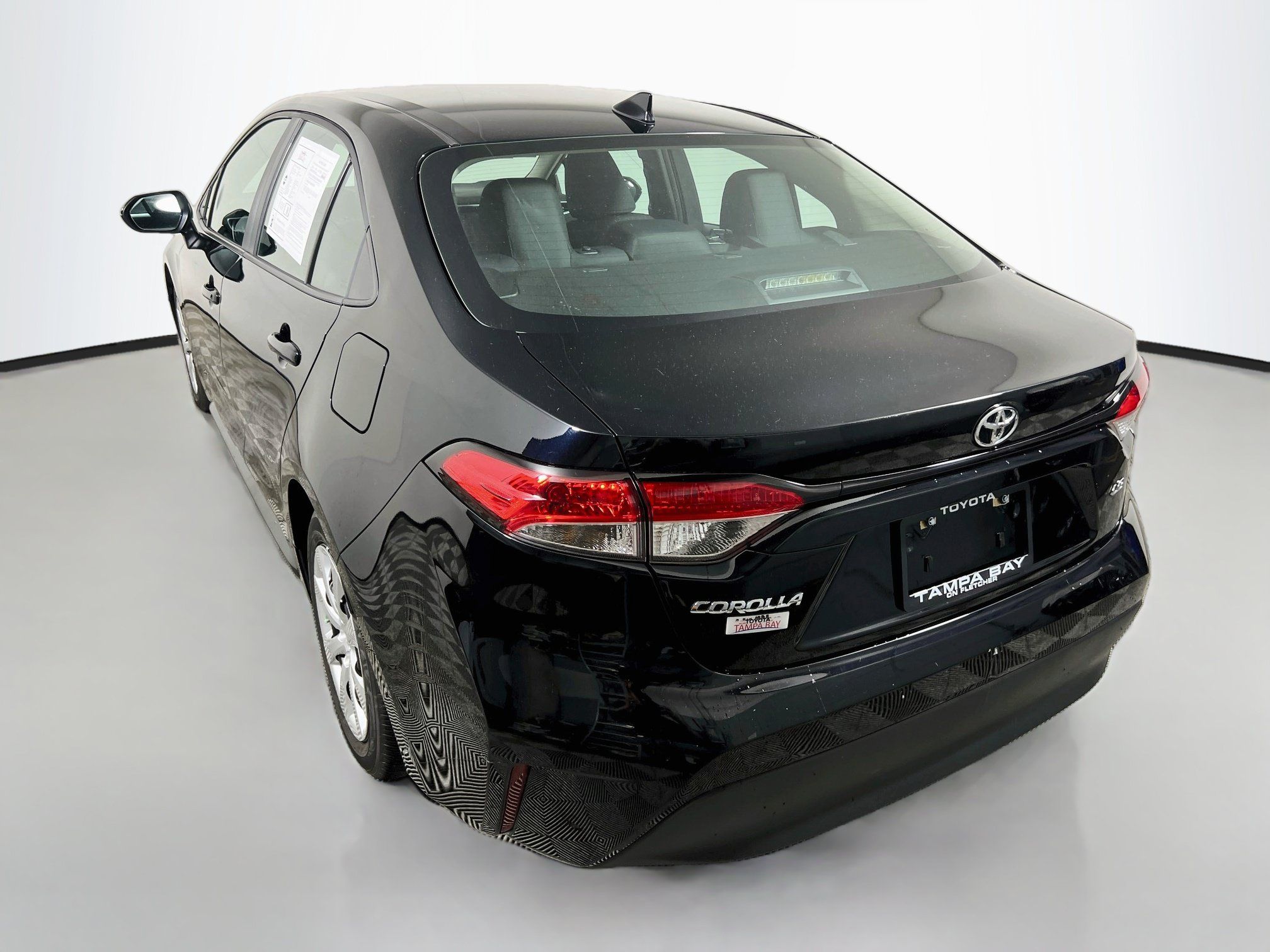 Used 2024 Toyota Corolla LE FWD image 8