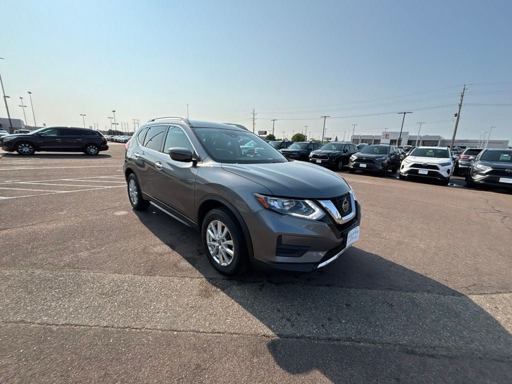 Used 2020 Nissan Rogue SV AWD/4WD image 3