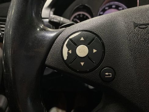 Used 2010 Mercedes-Benz E 350 Sedan image 10