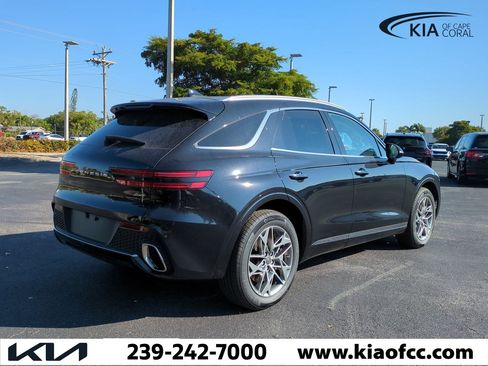 Used 2025 Genesis GV70 2.5T image 5