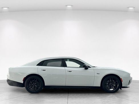 New 2026 Dodge Charger R/T AWD/4WD image 8