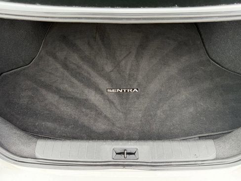 Used 2025 Nissan Sentra SV FWD image 28