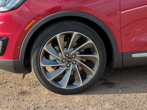 Used 2019 Lincoln Nautilus Reserve w/ Ultimate Package image 11