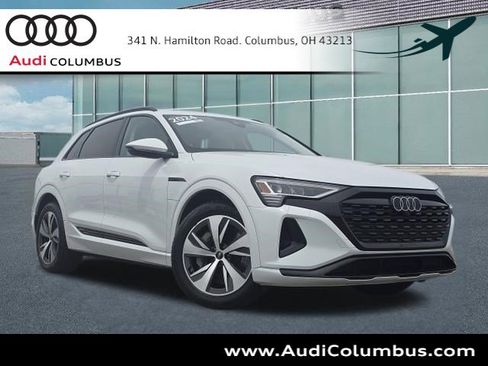 Certified 2024 Audi Q8 e-tron Premium AWD/4WD image 1