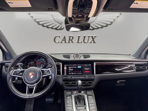 Used 2019 Porsche Macan AWD/4WD image 11