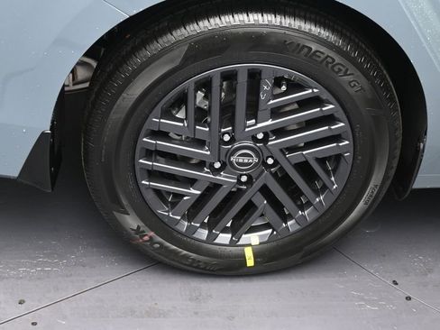 New 2026 Nissan Sentra SV w/ SV Convenience Package FWD image 5