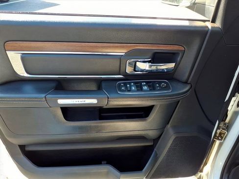 Used 2015 RAM 2500 Laramie w/ Convenience Group image 15