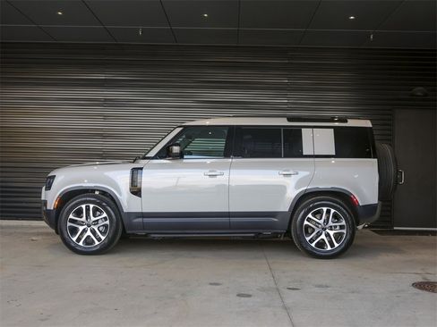 Used 2026 Land Rover Defender 110 S image 2