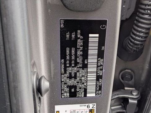 Used 2023 Lexus LX 600 F Sport image 27