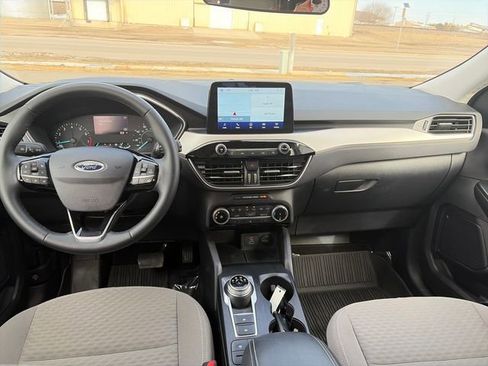 Used 2022 Ford Escape SE w/ Cold Weather Package image 28