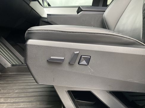 Used 2024 Tesla Cybertruck Cyberbeast image 9