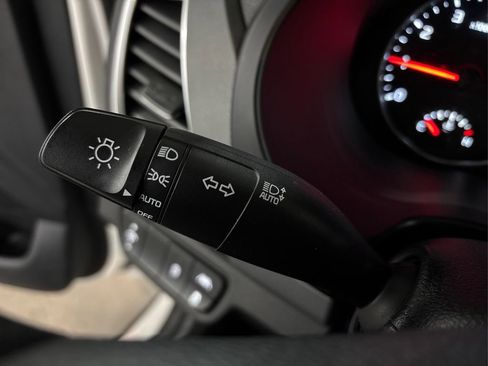 Used 2023 Kia Seltos LX image 24