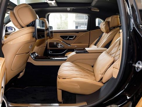 Used 2023 Mercedes-Benz Maybach S 680 4MATIC image 21