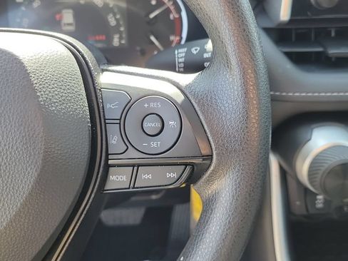 Used 2025 Toyota RAV4 LE FWD image 21