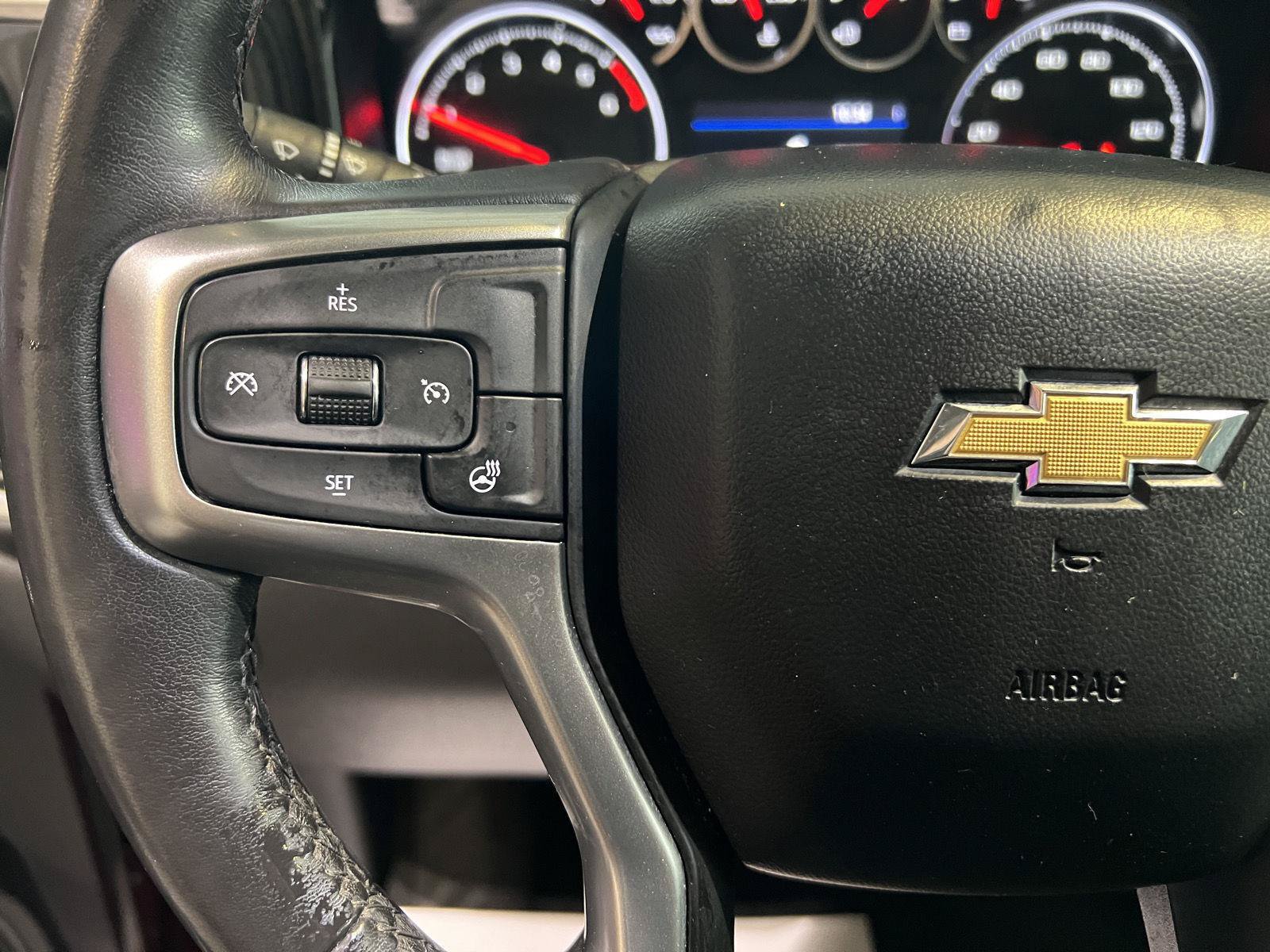 Used 2021 Chevrolet Silverado 1500 LT AWD/4WD image 19