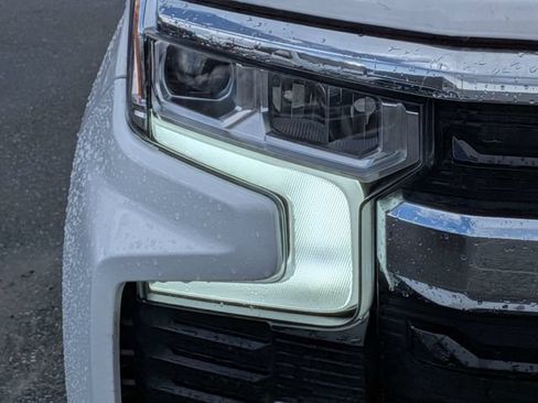 Used 2025 Chevrolet Silverado 1500 LT AWD/4WD image 8