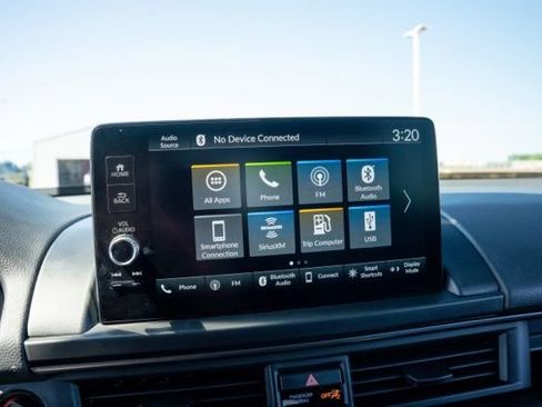 Used 2025 Honda Pilot TrailSport image 18