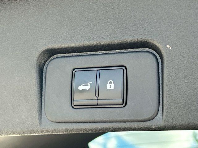 Certified 2025 Nissan Rogue SV AWD/4WD image 14