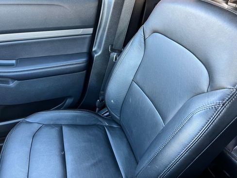 Used 2018 Ford Explorer XLT w/ Equipment Group 202A image 37