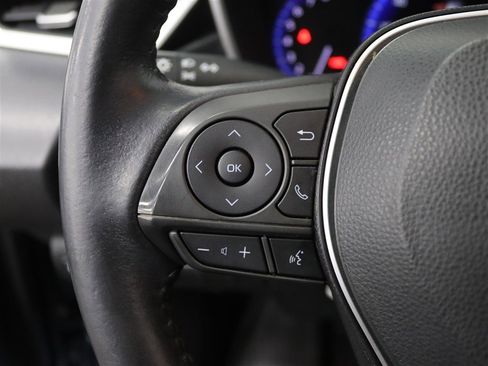 Used 2020 Toyota Corolla XLE image 29